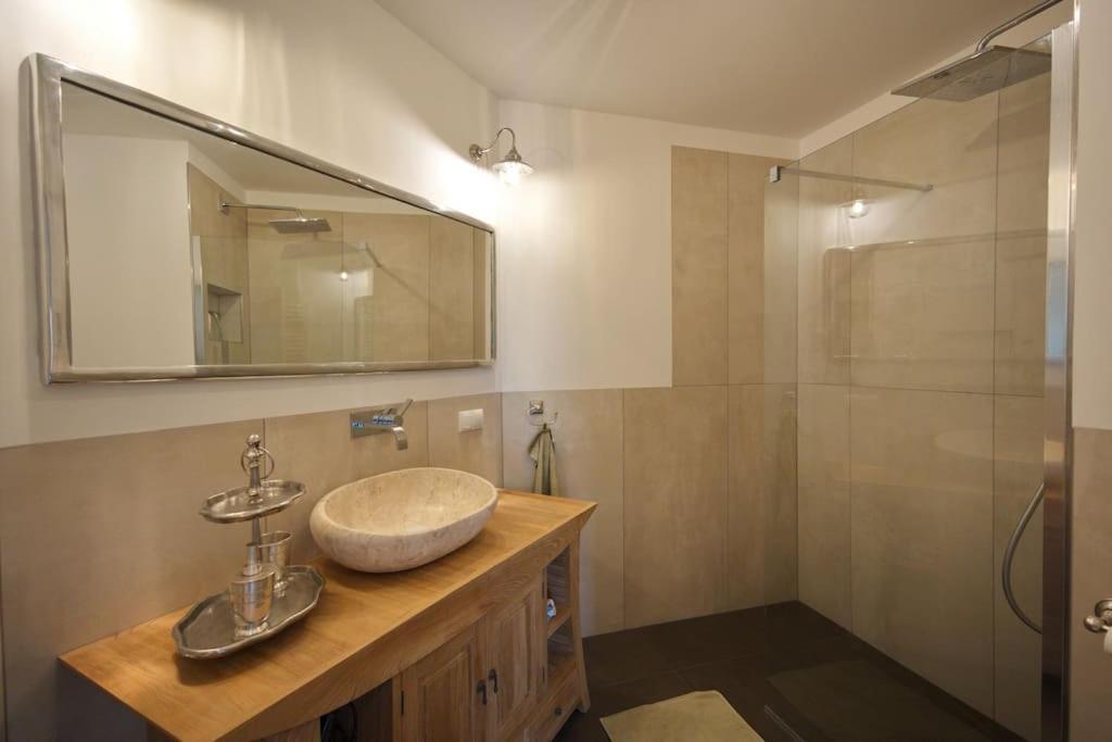 Apartment Wohlfuehlwohnung Naehe Des Rheins Bonn