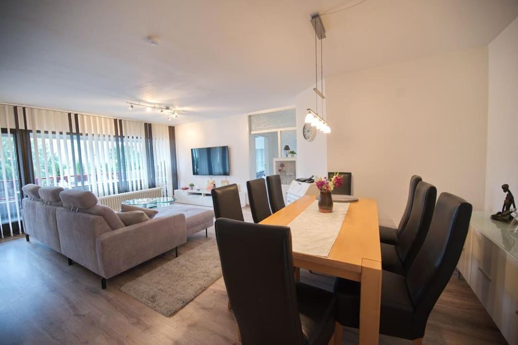 Wohlfuehlwohnung Naehe Des Rheins Bonn